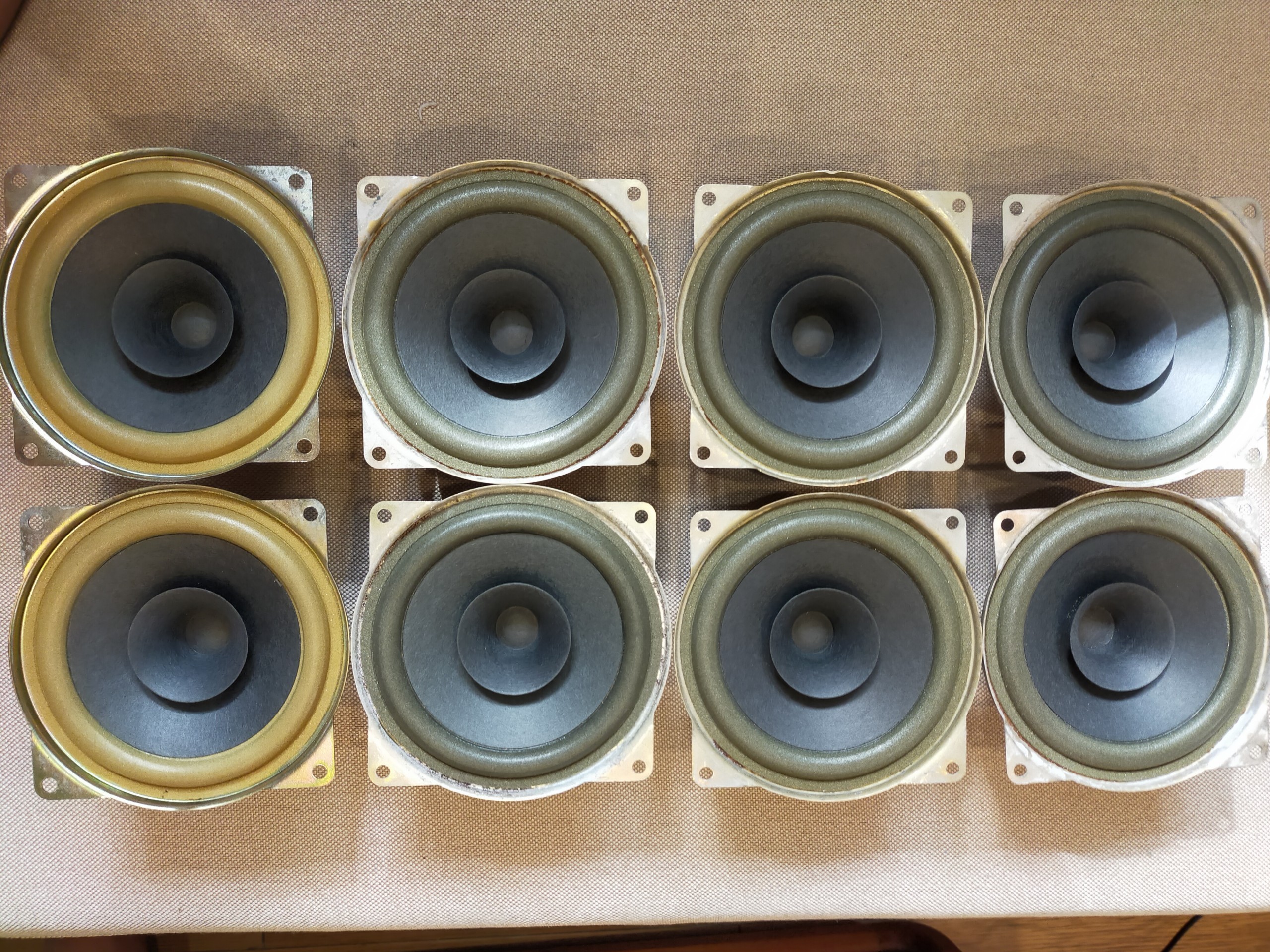 Original container (speaker box) for RFT L2462 8 ohm